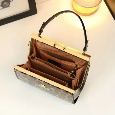 Vibrant Couture Women’s Handbag